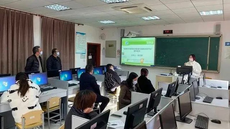 学历提升专业分类解析：你的职业路径指南