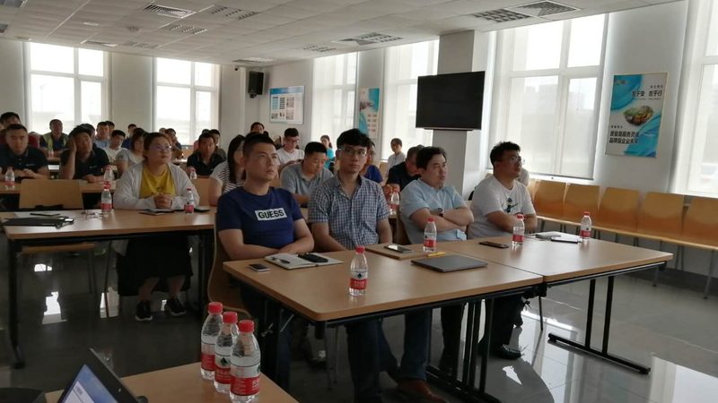 叉车证复审，换证还是续证？揭秘流程与注意事项