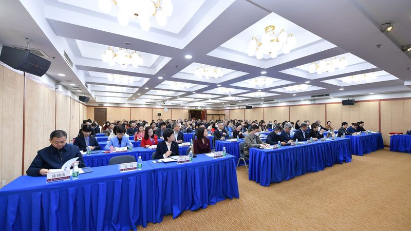 成人高考文凭，开启公务员之路的钥匙？**